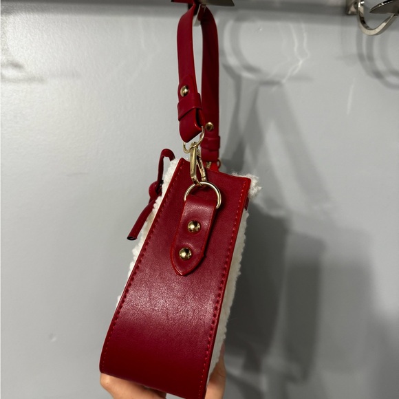 Red Bag - Picture 4 of 4